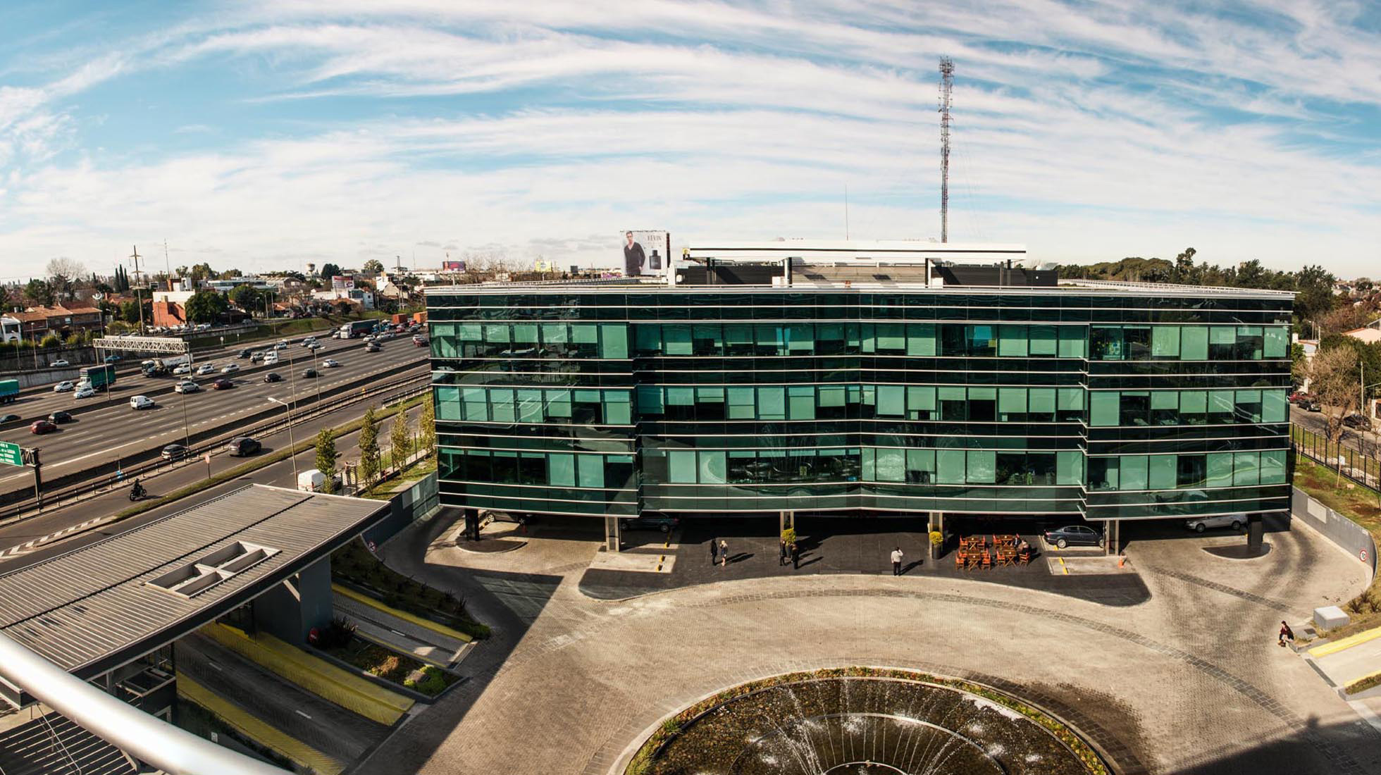 Panamerica. y Thames