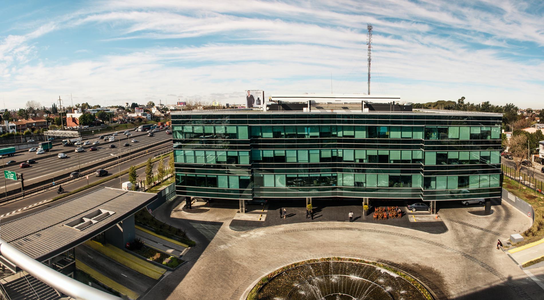Oficinas Thames y Panamericana