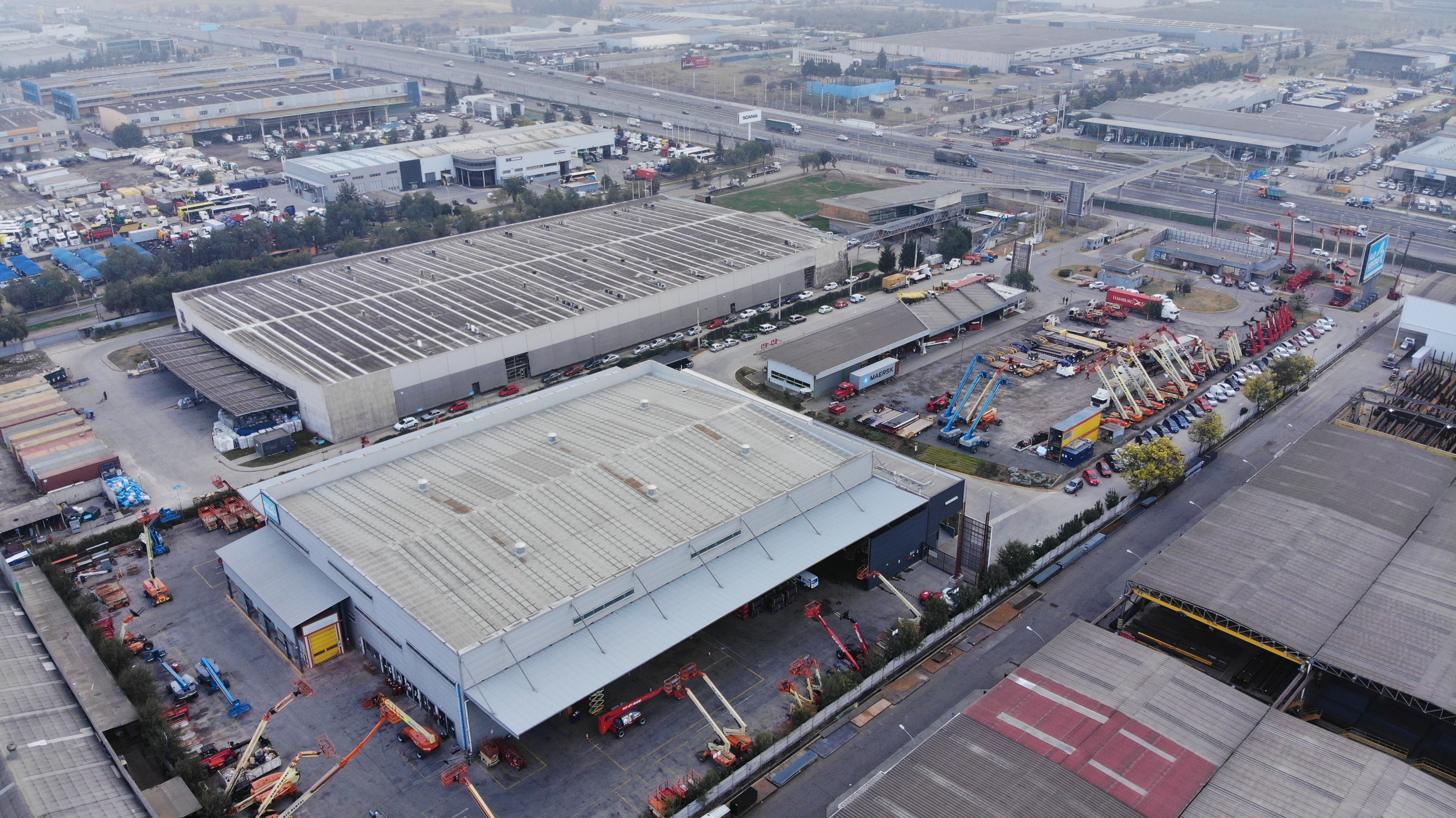 Edificio de talleres y Ofcinas Alo Rental
