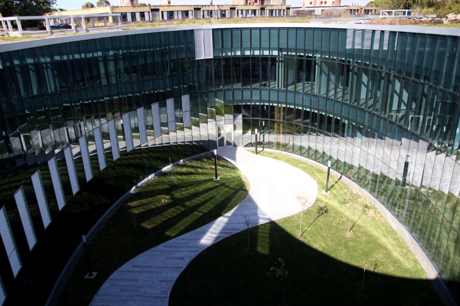 Pabellón Universitario 0 + Infinito